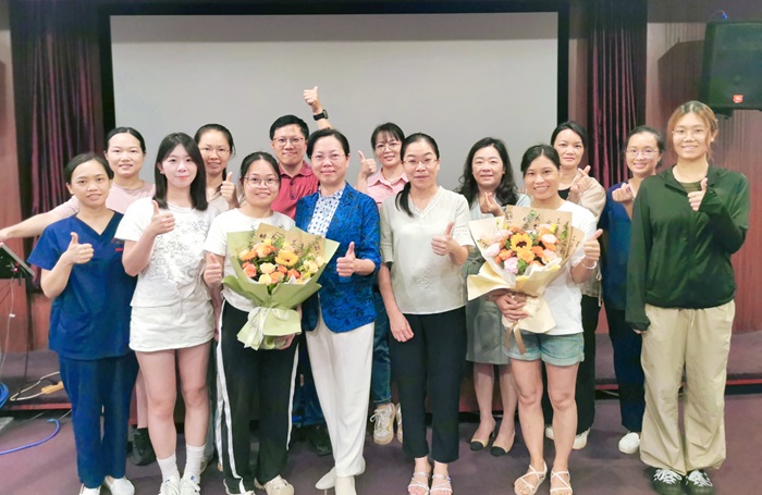 不负韶华 未来可期——杏吧视频
口腔全科住培基地举办2024届学员结业典礼 第 3 张