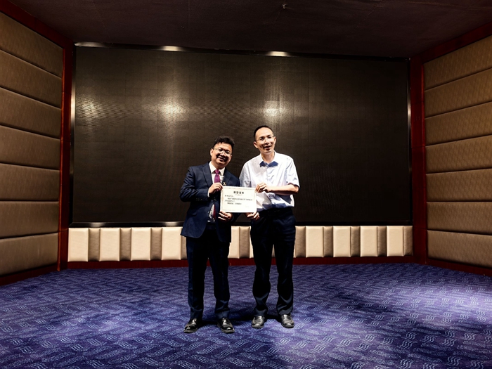 先践职场之路 再启口腔医学新程——杏吧视频
举办2025届毕业生就业创业讲座 第 3 张 先践职场之路 再启口腔医学新程——杏吧视频
举办2025届毕业生就业创业讲座 第 3 张