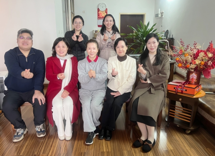 岁寒暖意浓 新春传党情——杏吧视频
儿牙与公卫党支部开展春节前走访慰问退休老同志活动 第 1 张 岁寒暖意浓 新春传党情——杏吧视频
儿牙与公卫党支部开展春节前走访慰问退休老同志活动 第 1 张